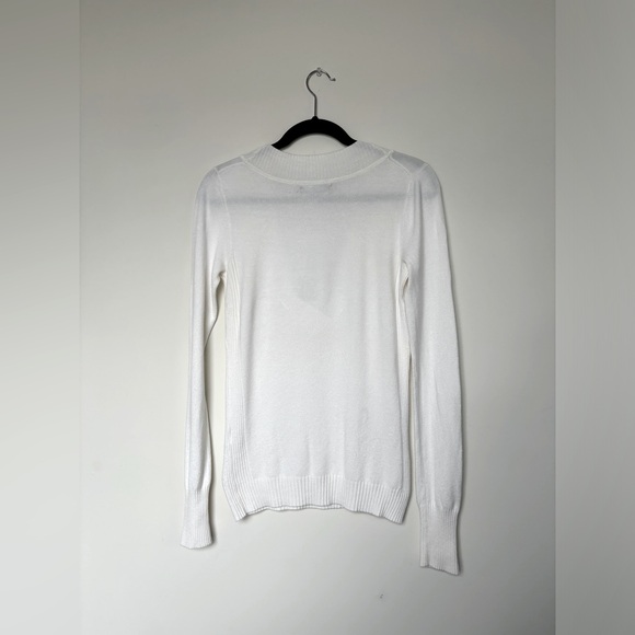 Express Ivory Winter White Deep V neck Fitted Sweater, Ivory size S - Picture 3 of 7